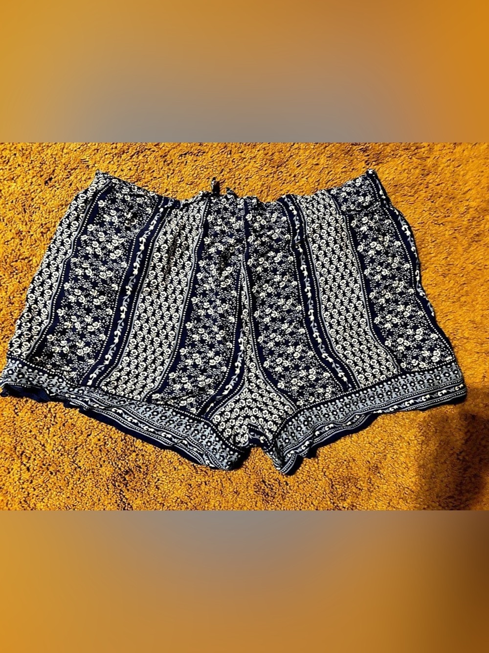 LOFT Floral High Waist Shorts in Blue & White Like New